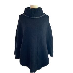 Turtle neck sweater poncho